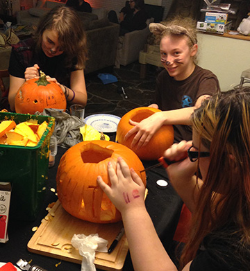 PumpkinCarvingYouth.jpg 