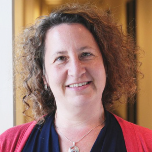 Janet-Pivnick-Lay-Chaplain-2021-300x300.png